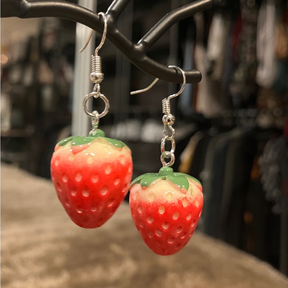 Dangling Strawberry Earrings!